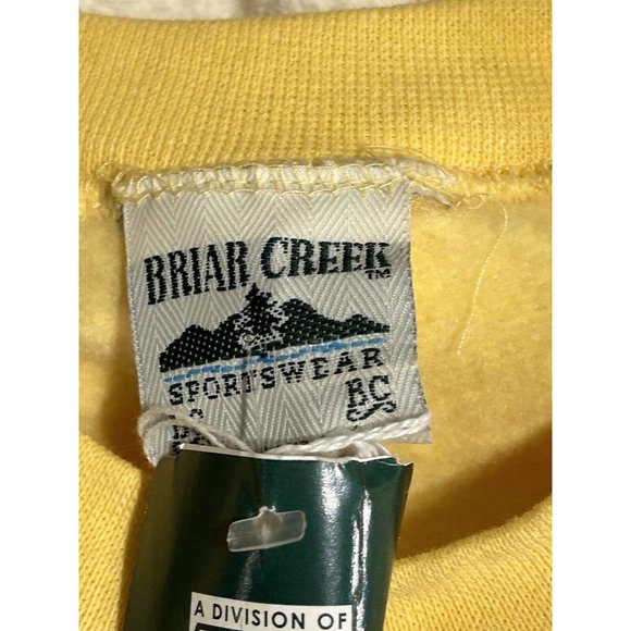 Briar Creek Sweatshirt XL Alaska Yellow Fish Trio Grandpa Grandma Tourist Cabin - Picture 7 of 8